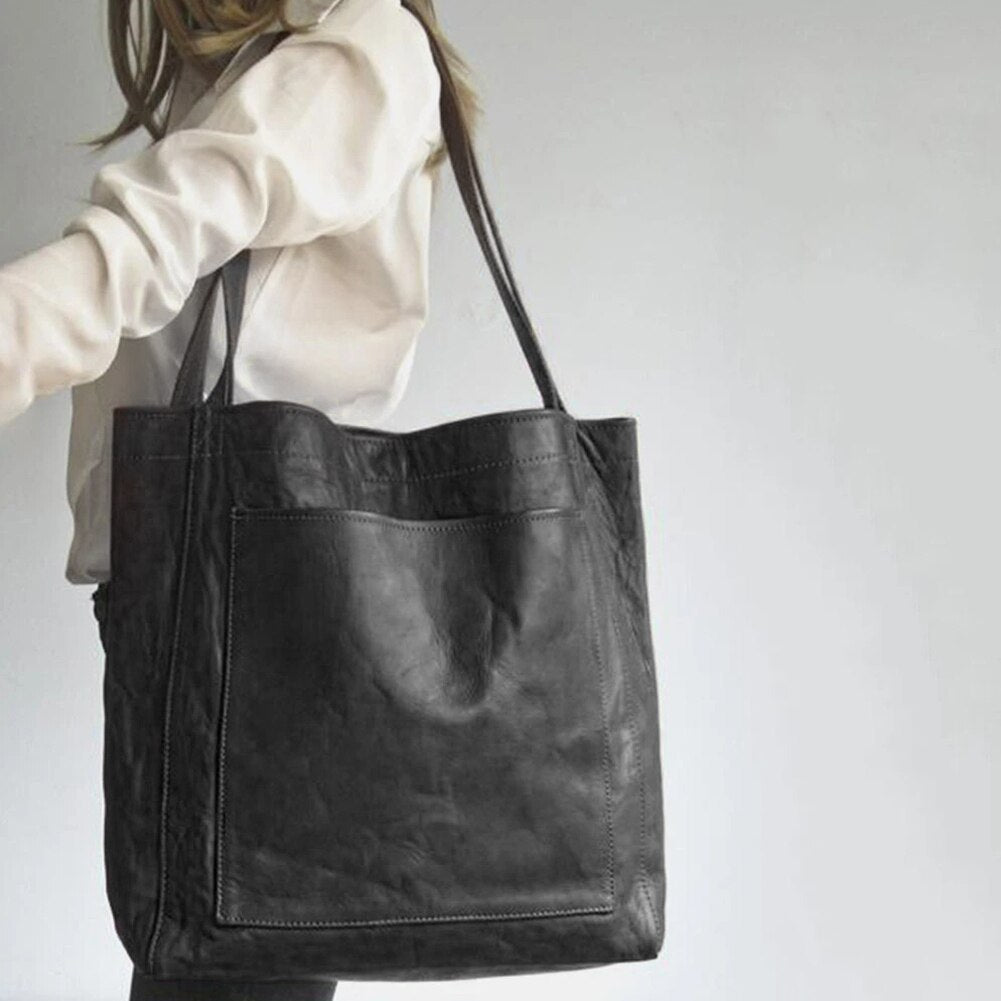 Lynn | Stylish Black Shoulder Bag for Women 4